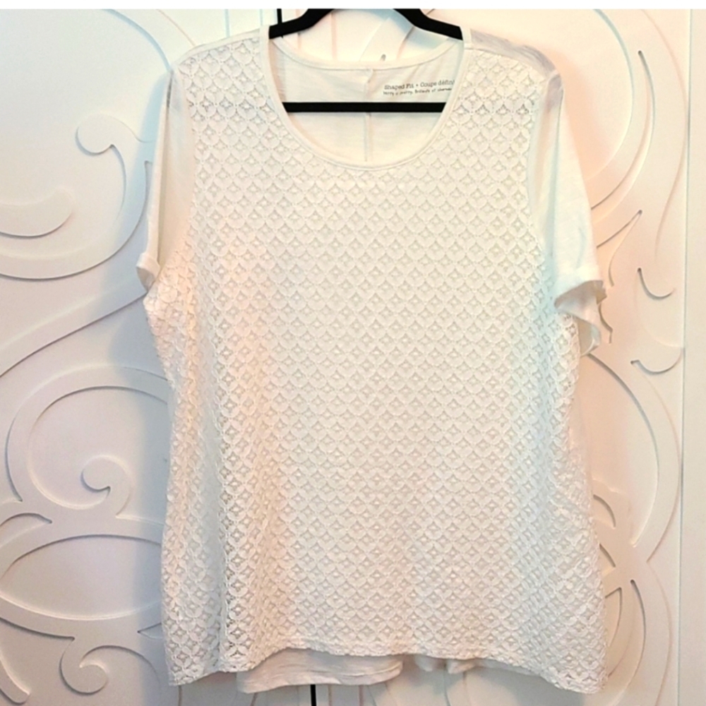 🌟5 for $30🌟 White tee with lace overlay 1X